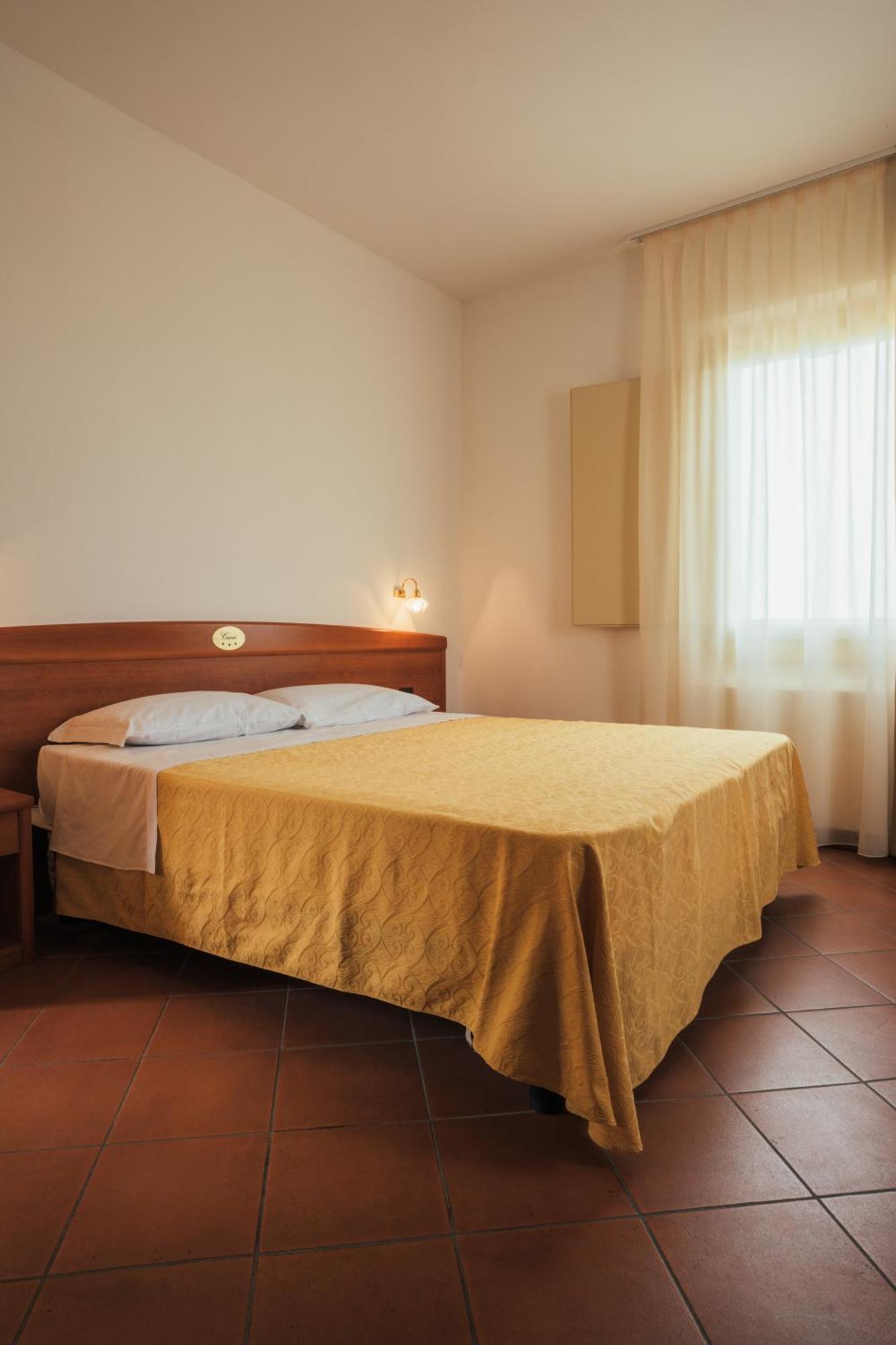 דוצה Albergo Cane מראה חיצוני תמונה