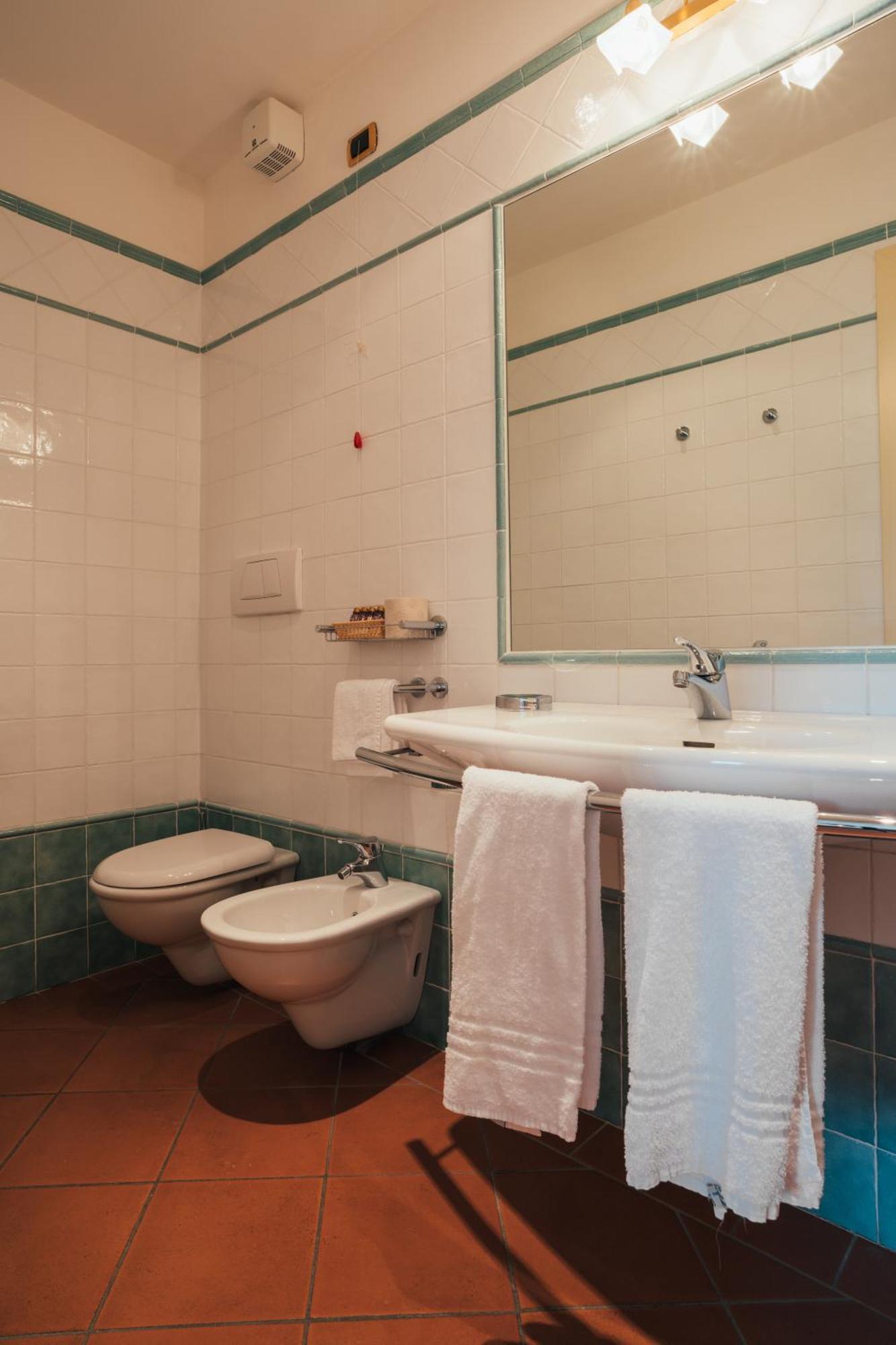 דוצה Albergo Cane מראה חיצוני תמונה