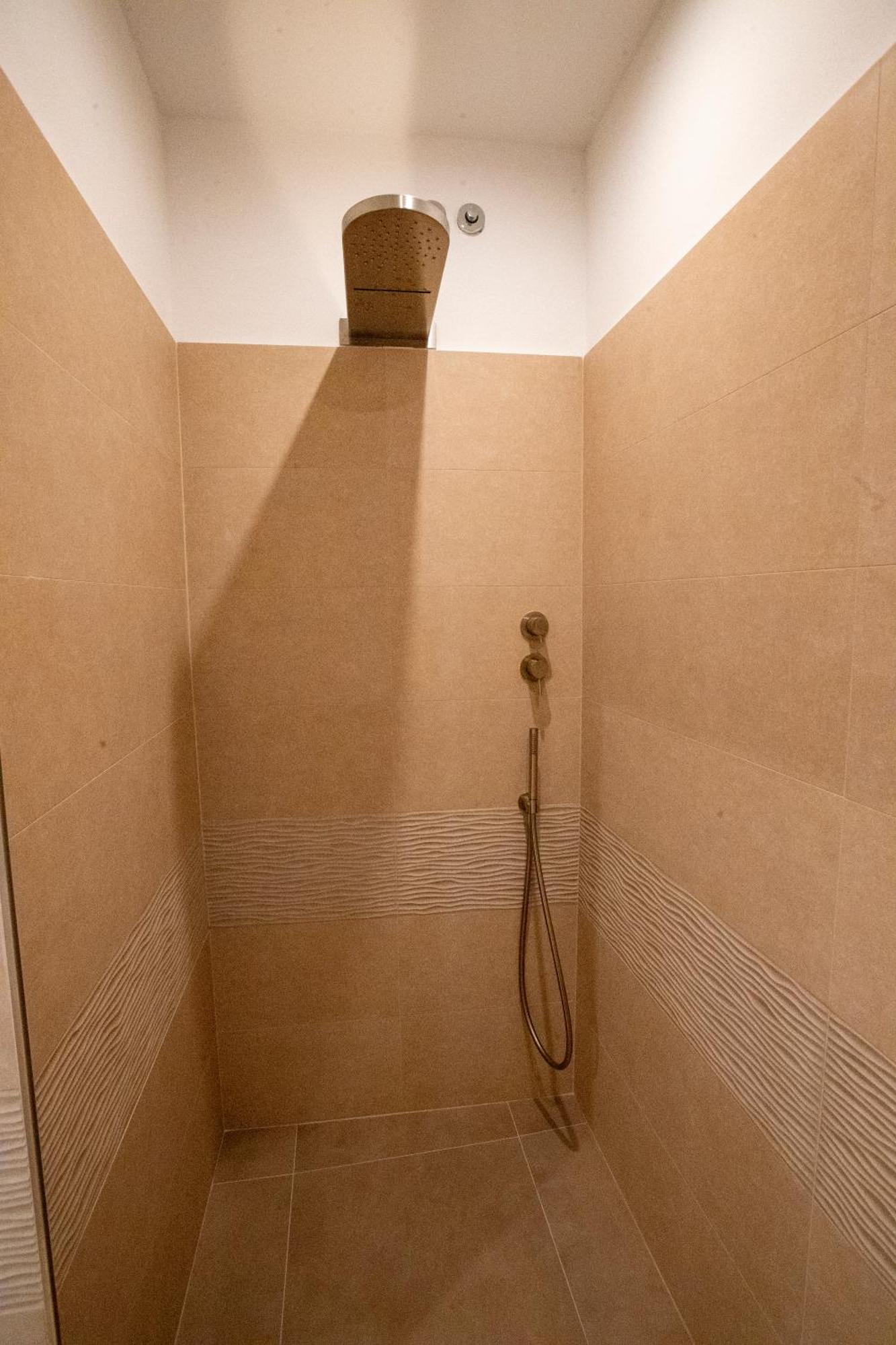 דוצה Albergo Cane מראה חיצוני תמונה